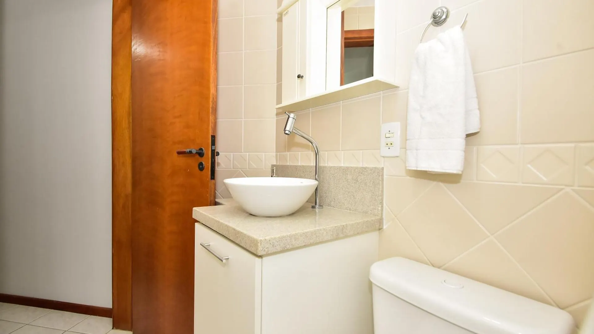 Apto 2 Quartos A 180M Da Praia De Canavieiras N286 Florianopolis Apartment